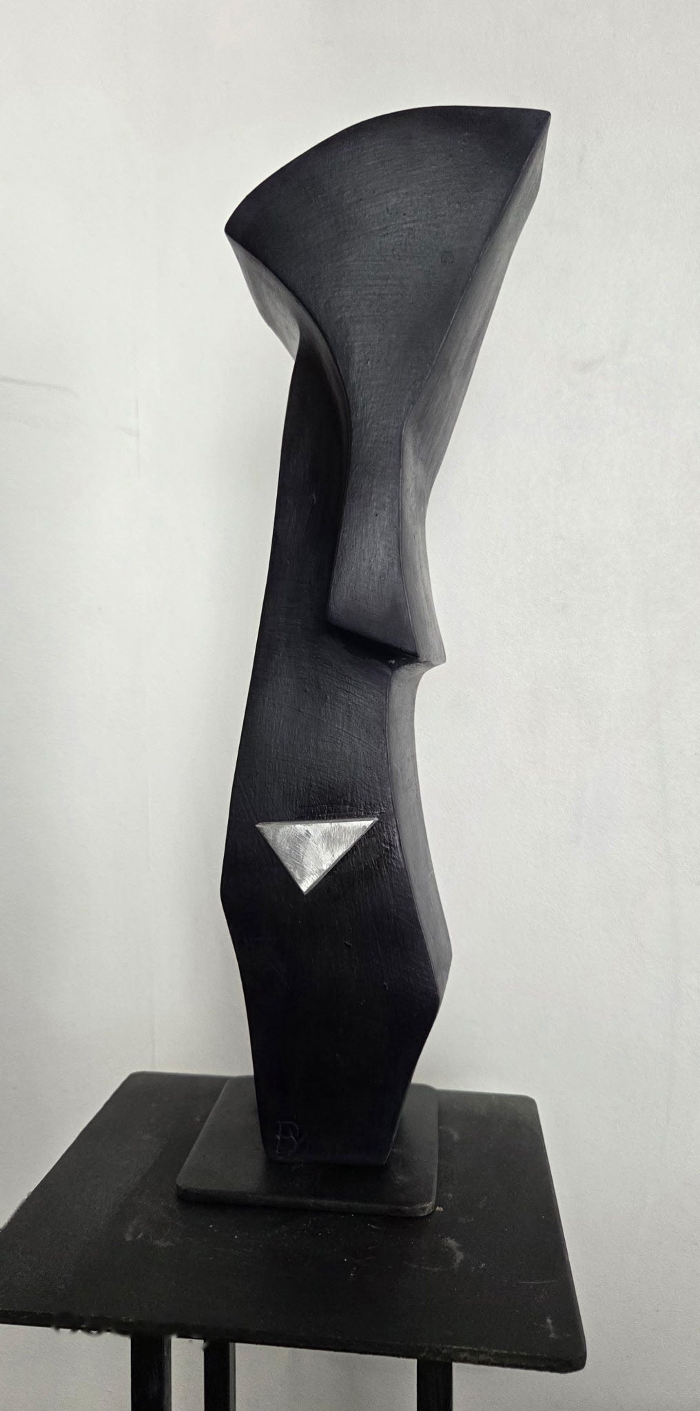 Espiègle - Sculpture en terre crue, 38CMx12CM