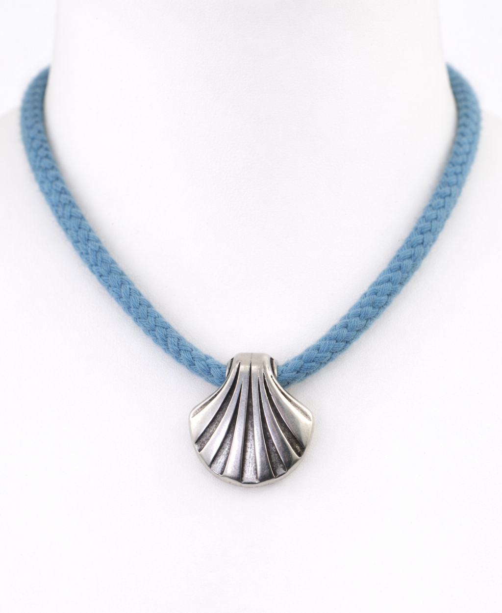St Jacques choker necklace